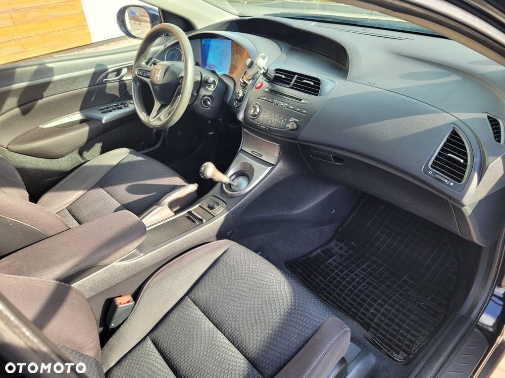 Honda Civic 1.4 i-VTEC Comfort - 12