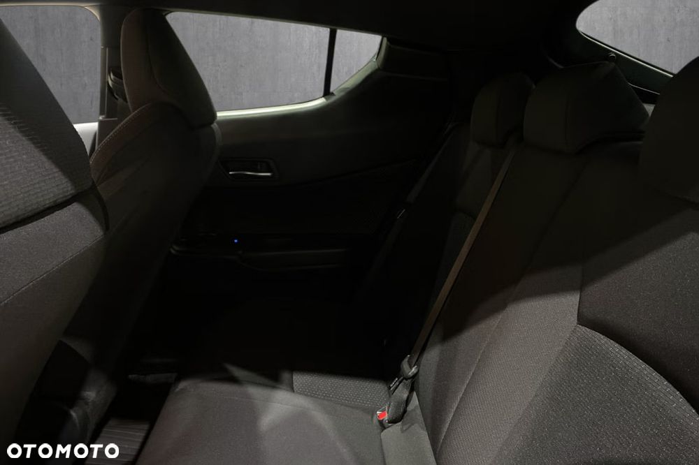 Toyota C-HR Lounge - 14