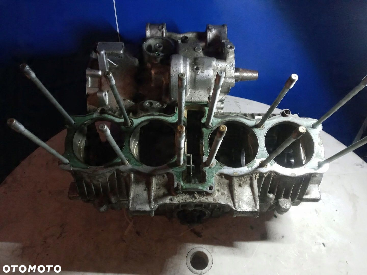 KARTER BLOK SILNIKA HONDA CB 750 - 7