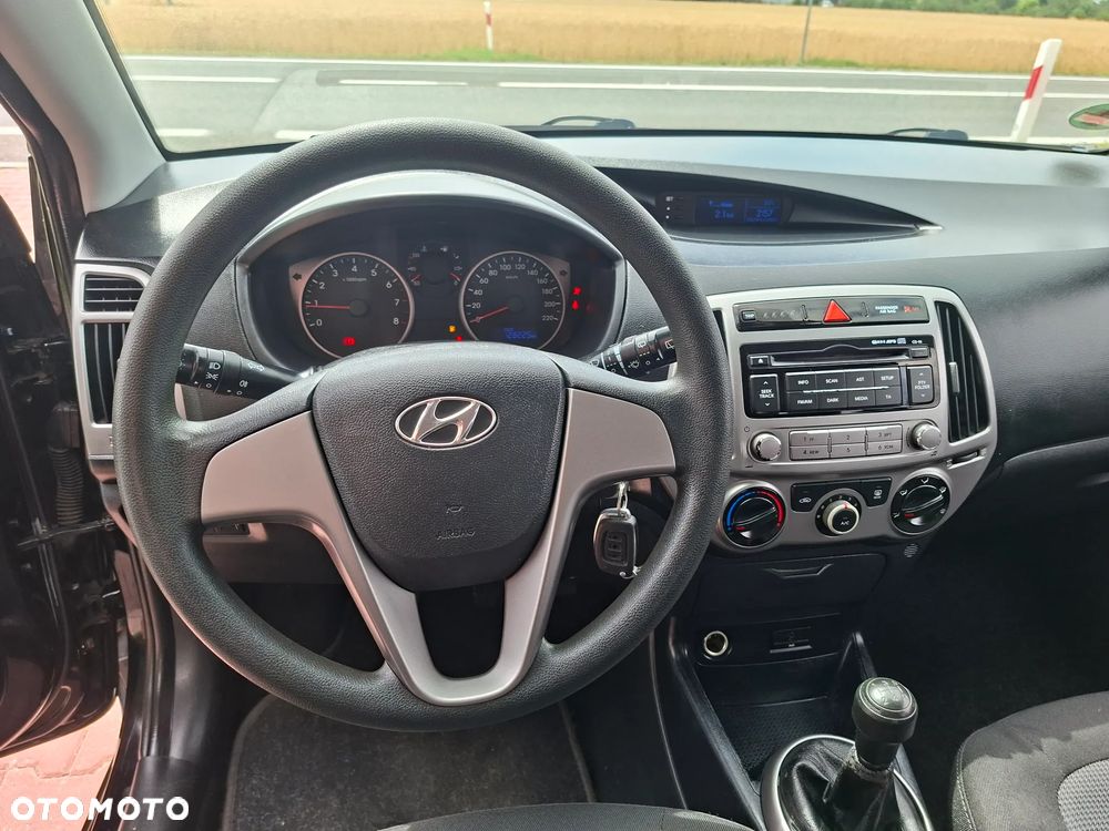 Hyundai i20 1.2 Classic - 11