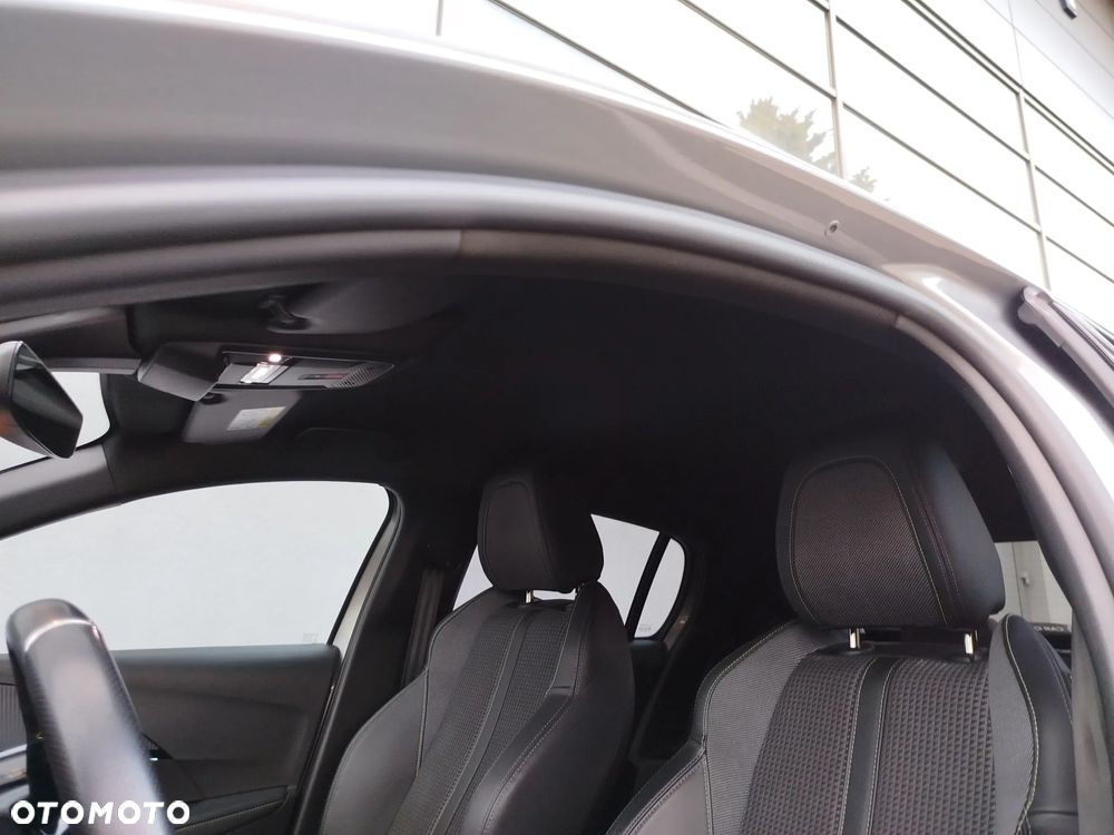 Peugeot 208 PureTech 100 GT - 21