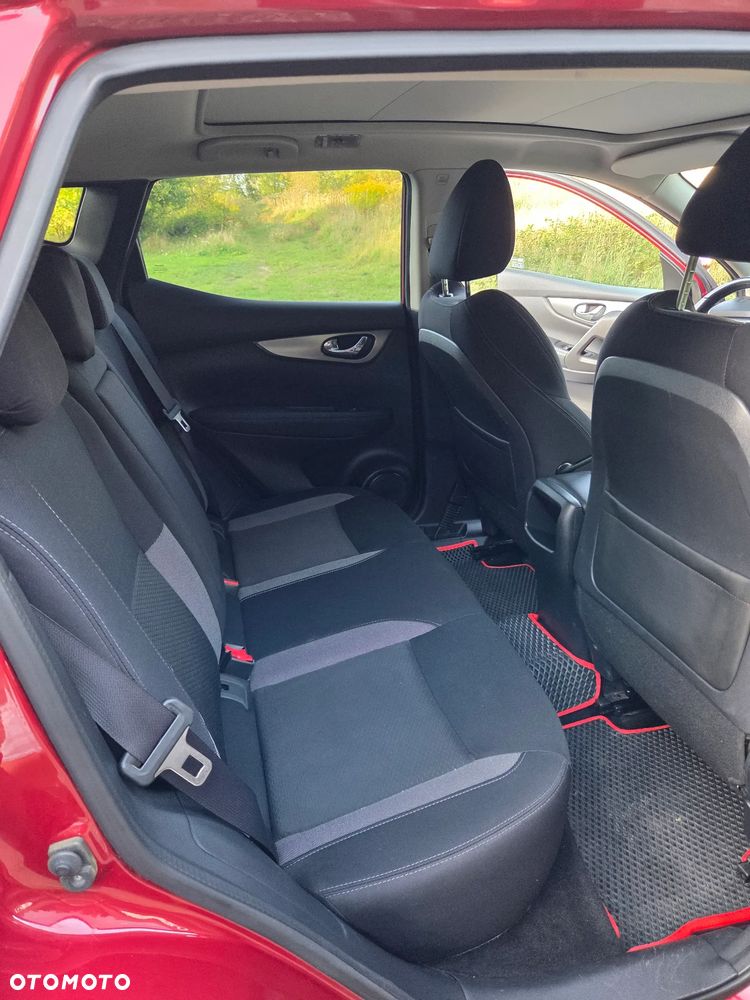 Nissan Qashqai 1.5 dCi N-Connecta - 11