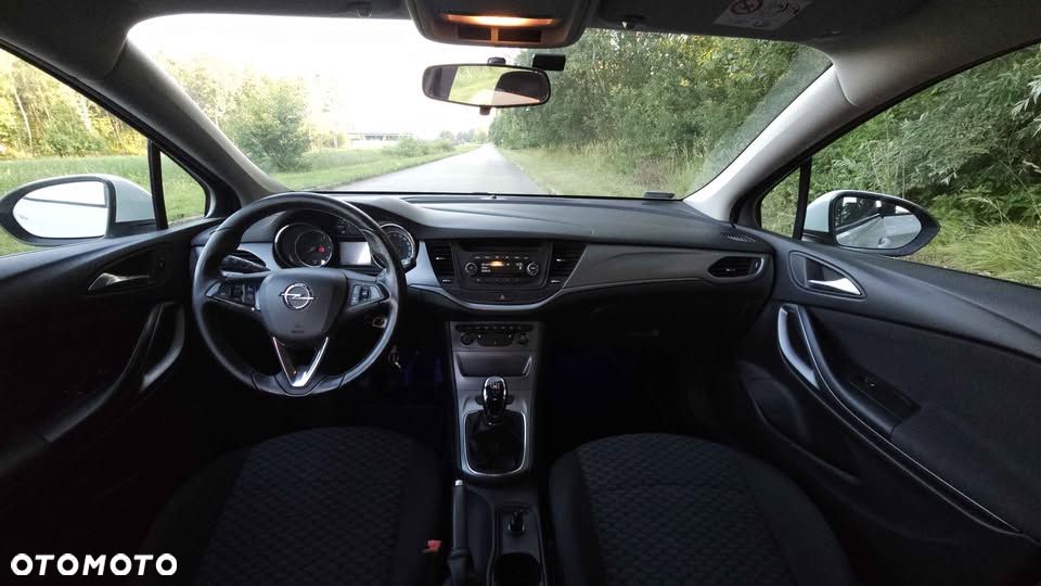 Opel Astra 1.6 CDTI Enjoy - 10