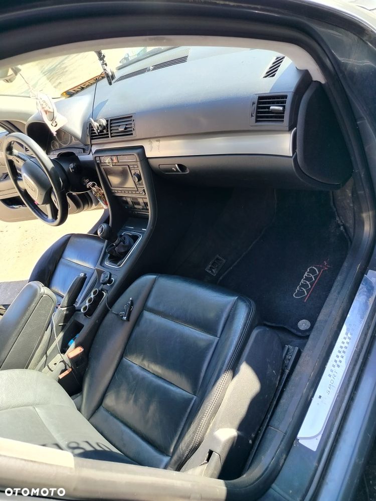 Audi A4 Avant - 3