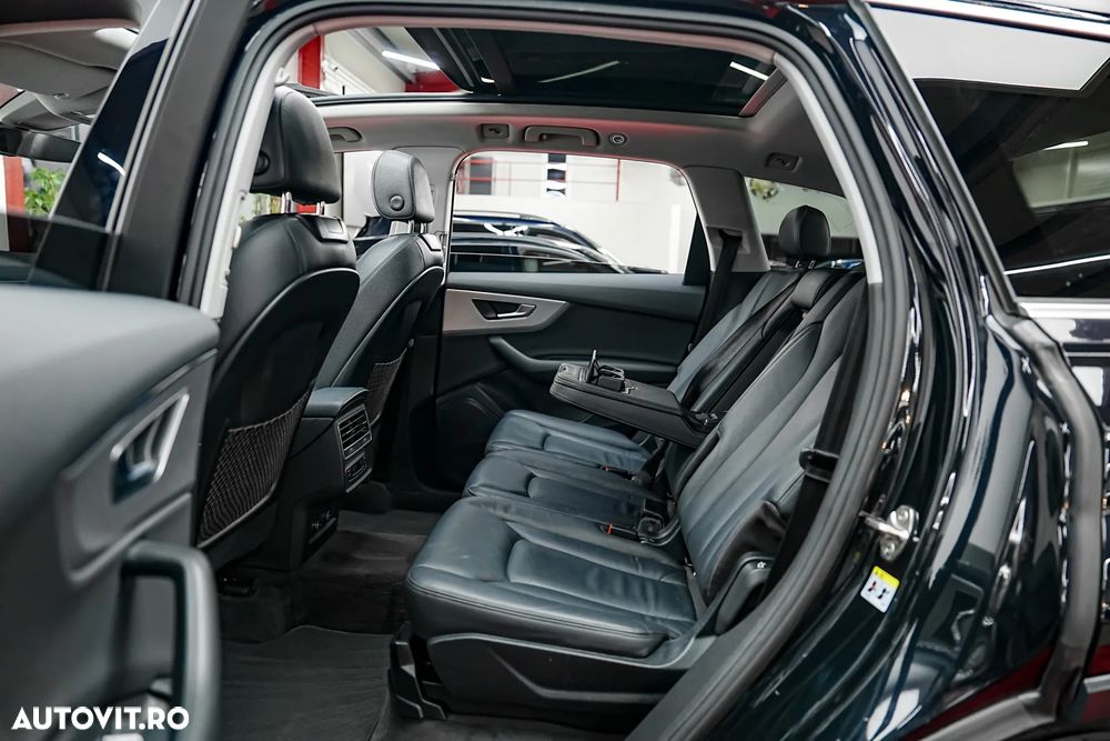 Audi Q7 55 TFSIe quattro tiptronic - 6