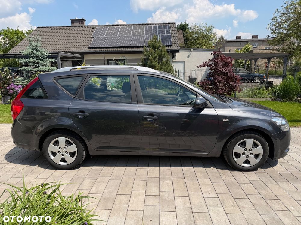 Kia Ceed 1.4 Comfort + - 5