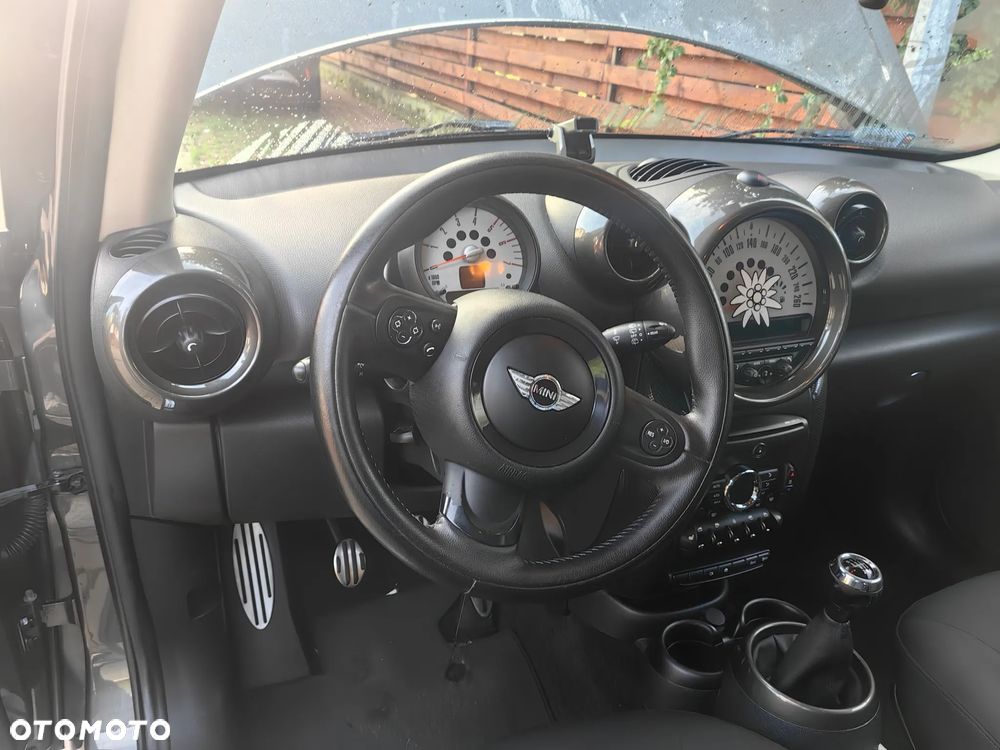 MINI Countryman - 16