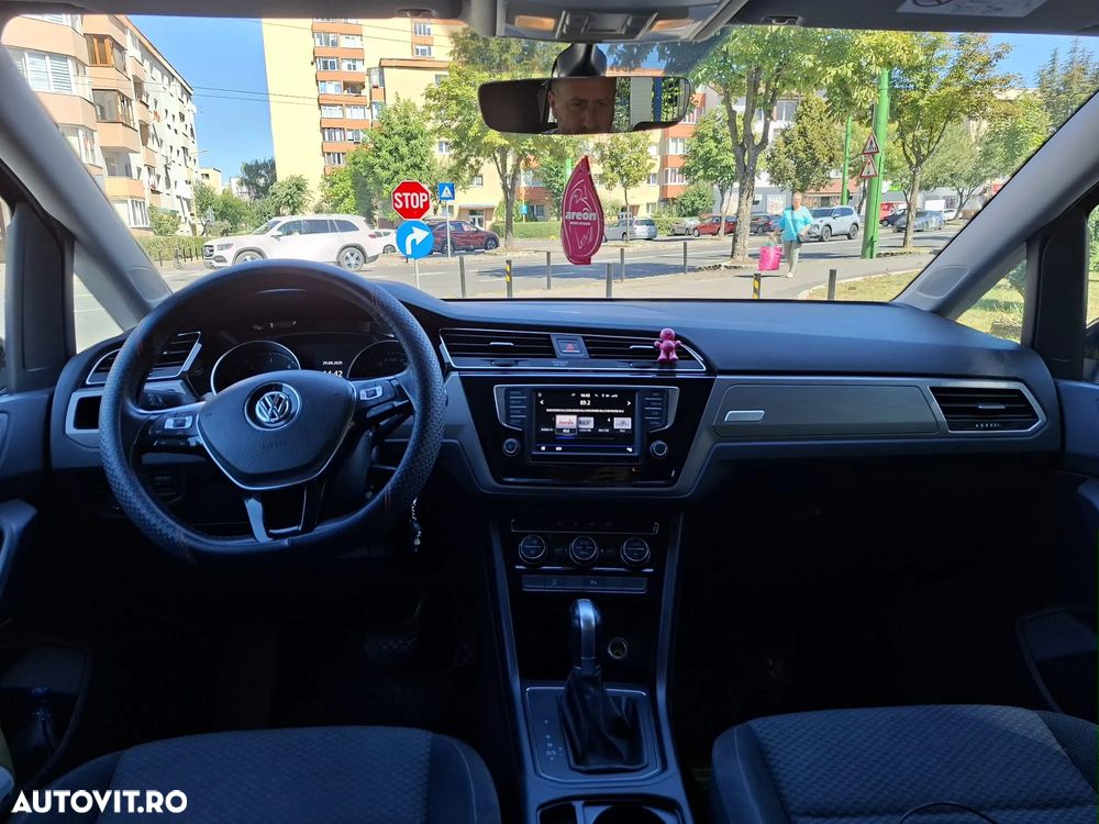 Volkswagen Touran 2.0 TDI EVO DSG Comfortline - 11