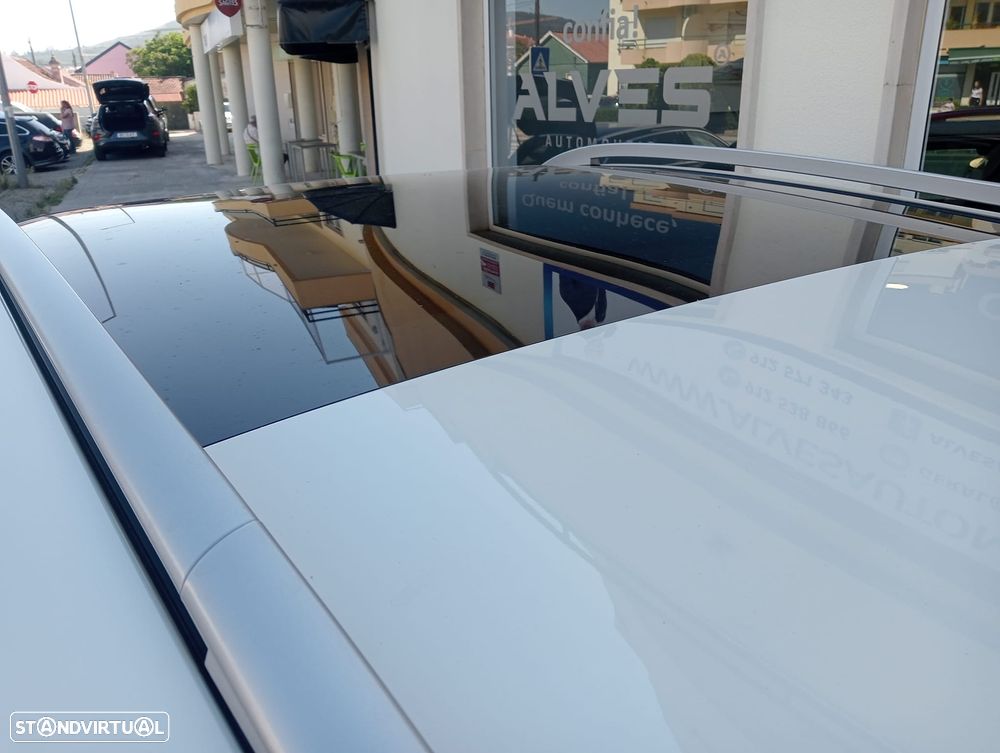 Nissan Qashqai 1.6 dCi Tekna Premium 17 Pele S Alcantara - 25