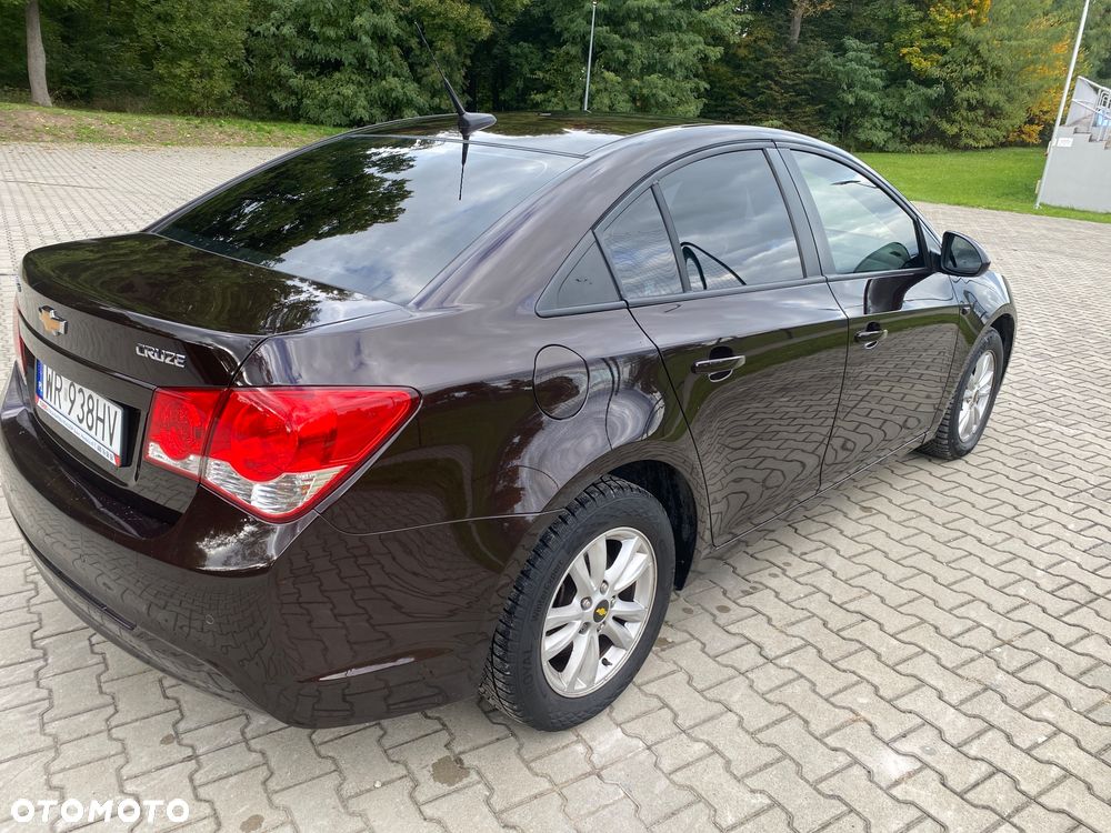 Chevrolet Cruze 1.7 LT - 8