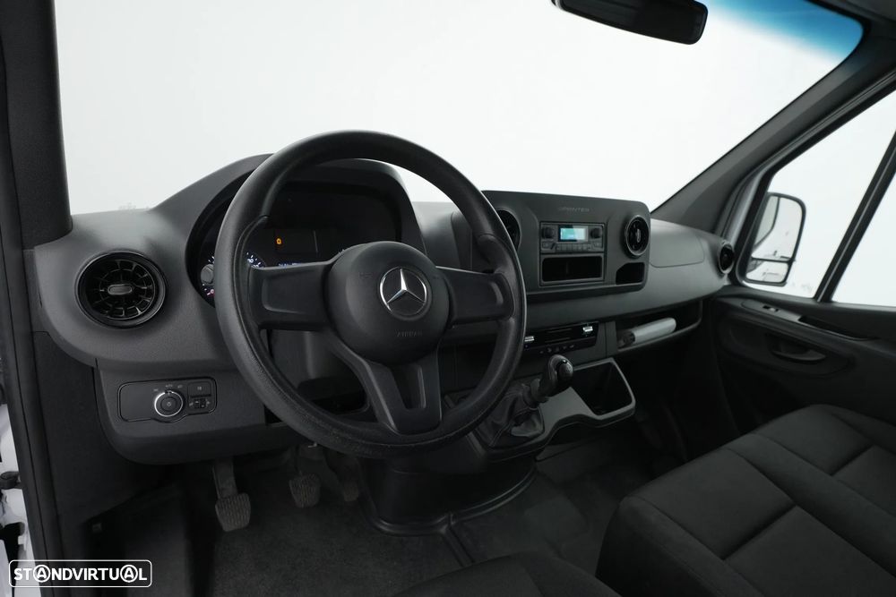 Mercedes-Benz Sprinter 315/37 - 24