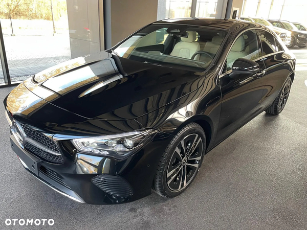 Mercedes-Benz CLA 200 Progressive 7G-DCT