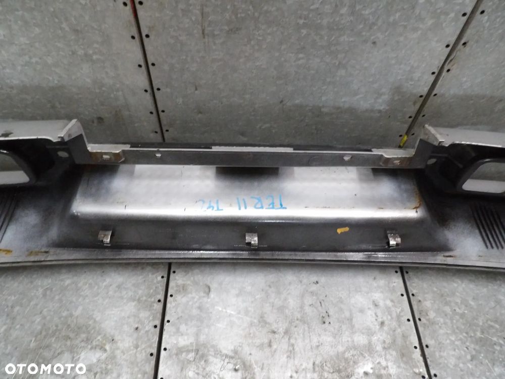 NISSAN TERRANO II FORD MAVERICK I  ZDERZAK TYŁ 5D - 21