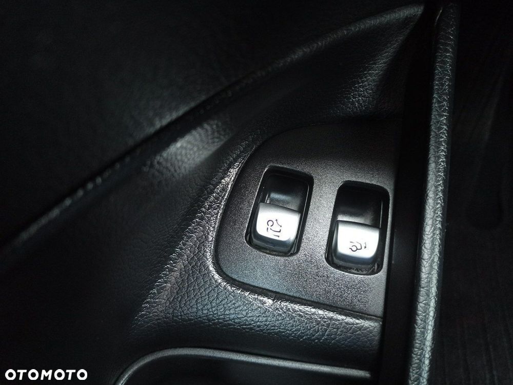 Mercedes-Benz Klasa E - 11