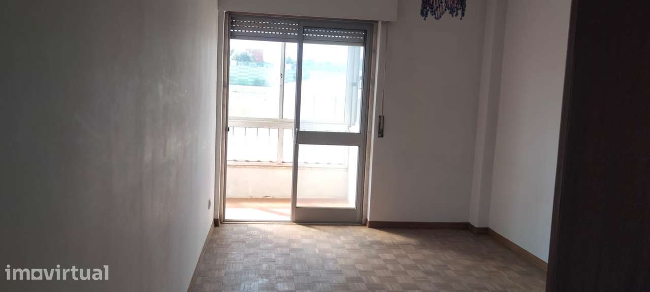 APARTAMENTO T2 para venda São João da Talha Vista Rio - Grande imagem: 2/9