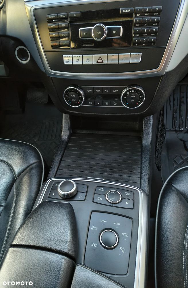 Mercedes-Benz ML 350 BlueTEC 4-Matic - 11