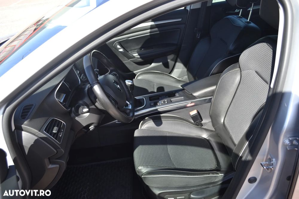 Renault Megane ENERGY dCi 110 Start & Stop Bose Edition - 16