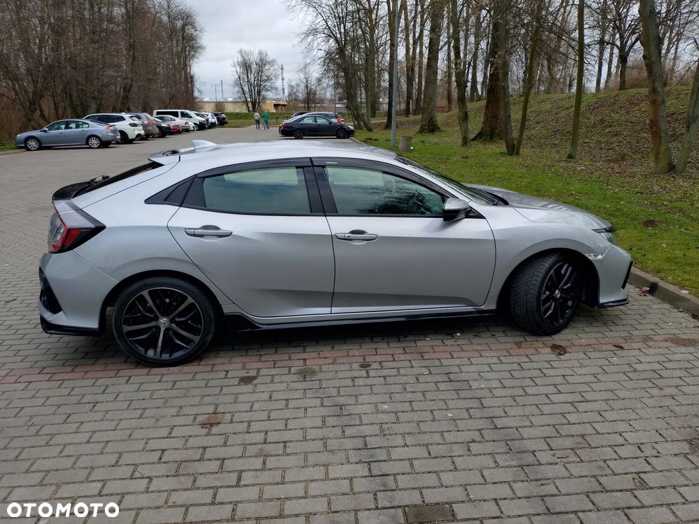 Honda Civic 1.5 i-VTEC Turbo CVT Sport - 9