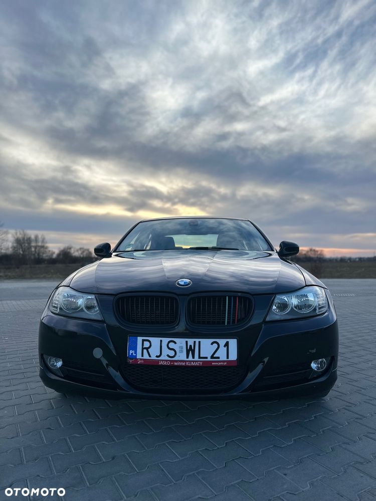 BMW Seria 3 318i - 3