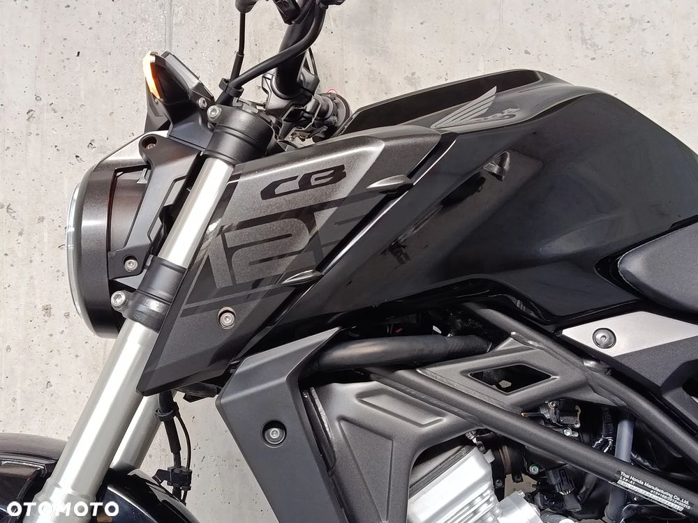 Honda CB - 23