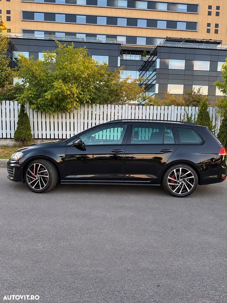 Volkswagen Golf 2.0 TDI DPF BMT DSG GTD - 2