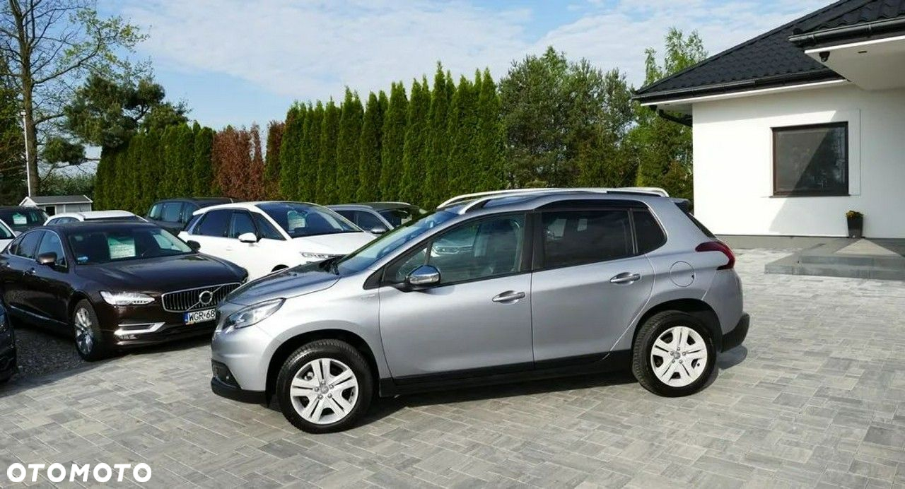 Peugeot 2008 1.2 Pure Tech GPF Allure S&S - 8