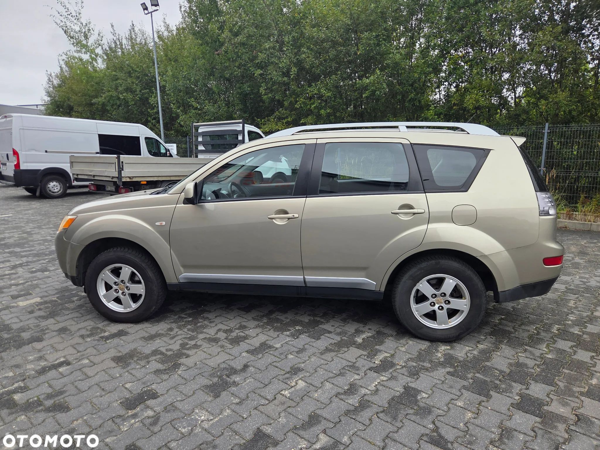 Mitsubishi Outlander 2.0 DID Intense - 1