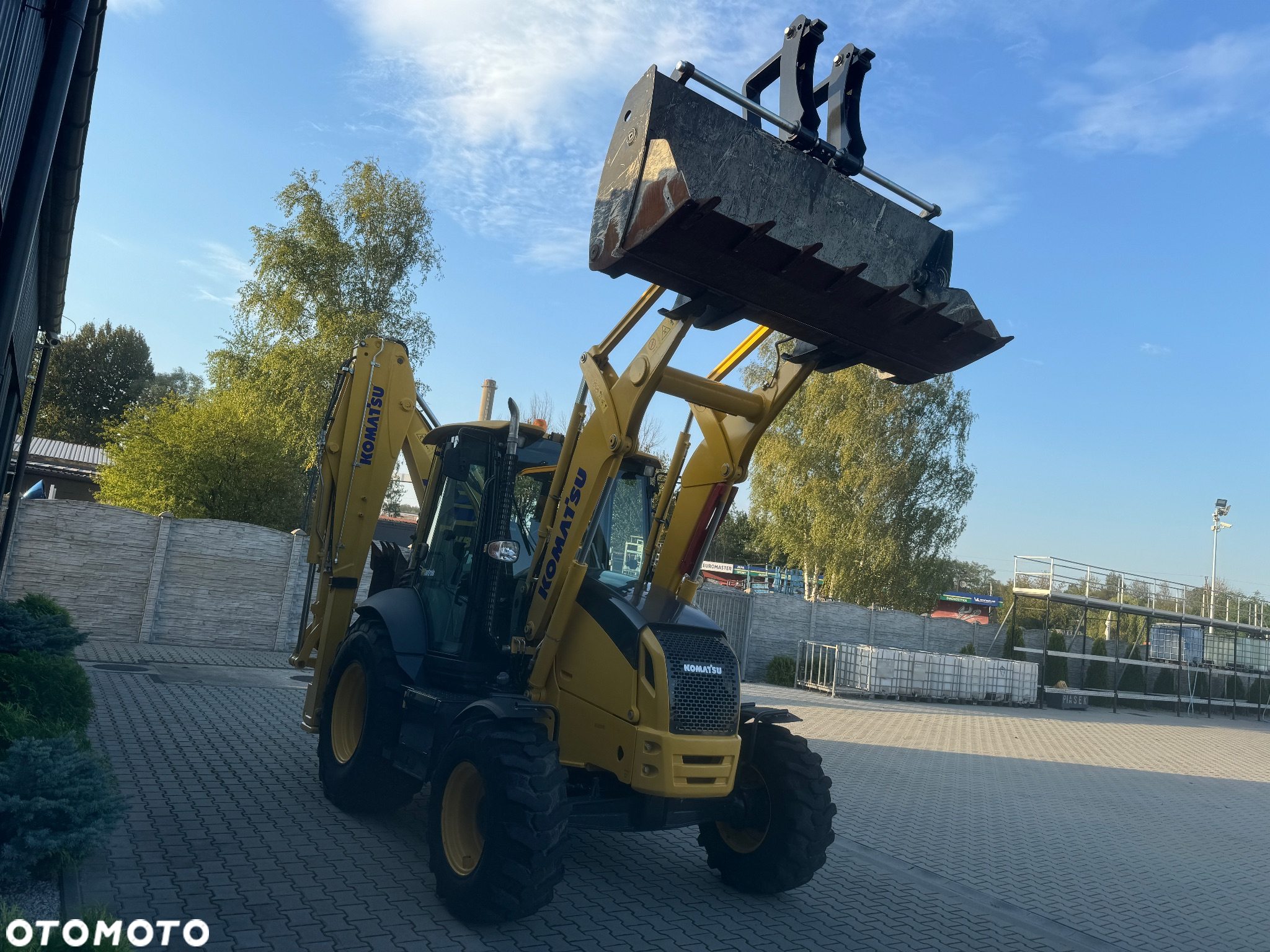 Komatsu WB 97R - 15