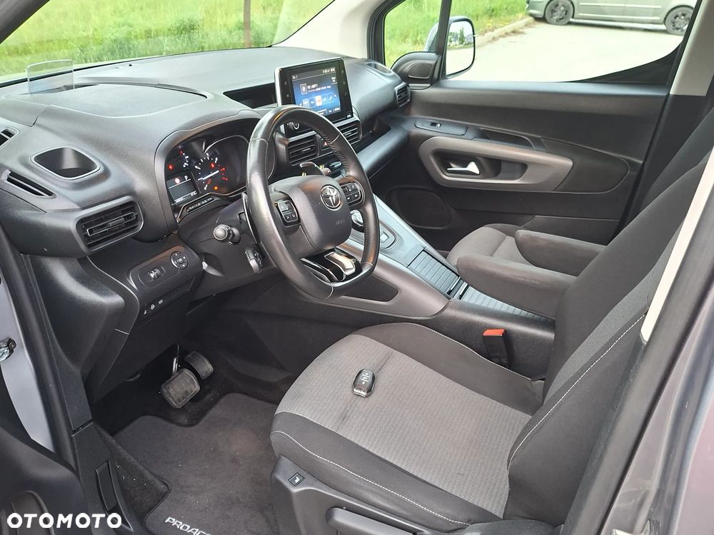 Toyota Proace City Verso 1.2 D-4T Family - 12