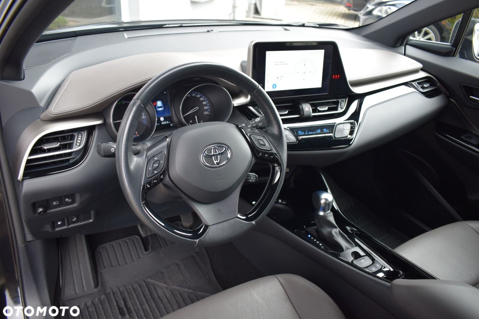 Toyota C-HR - 14