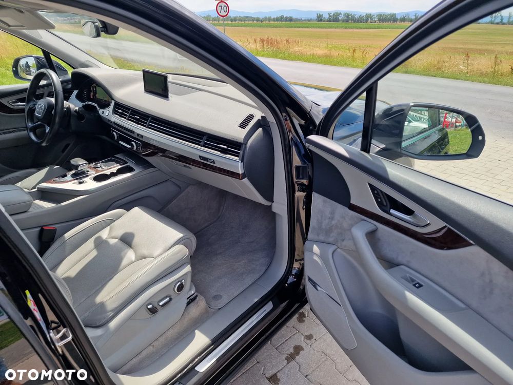 Audi Q7 3.0 TDI Quattro Tiptronic - 29