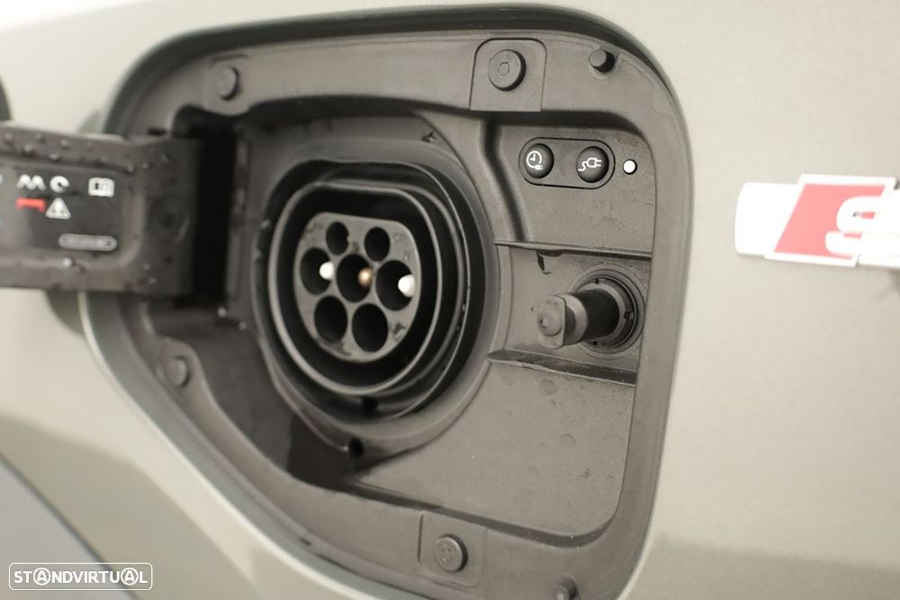 Audi Q3 Sportback 45 TFSIe S line S tronic - 25