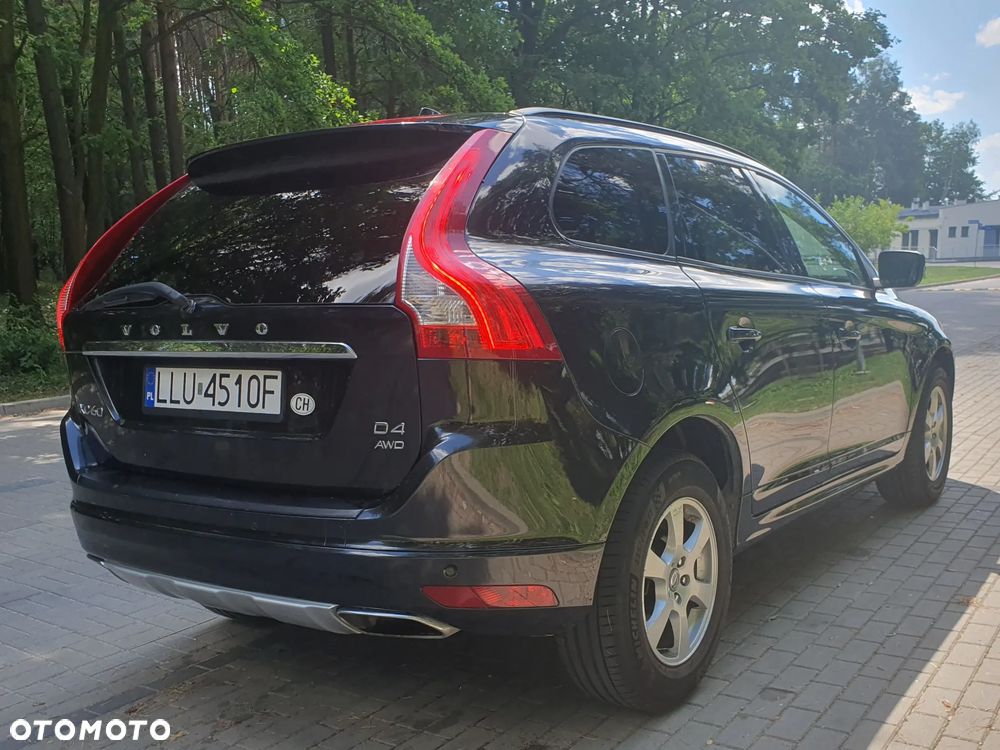 Volvo XC 60 D4 AWD Geartronic Momentum - 4