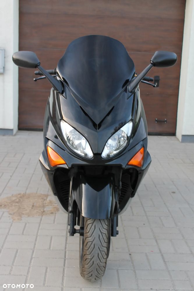Yamaha Tmax - 1