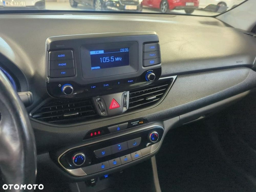 Hyundai i30 1.5 DPI Classic + - 2