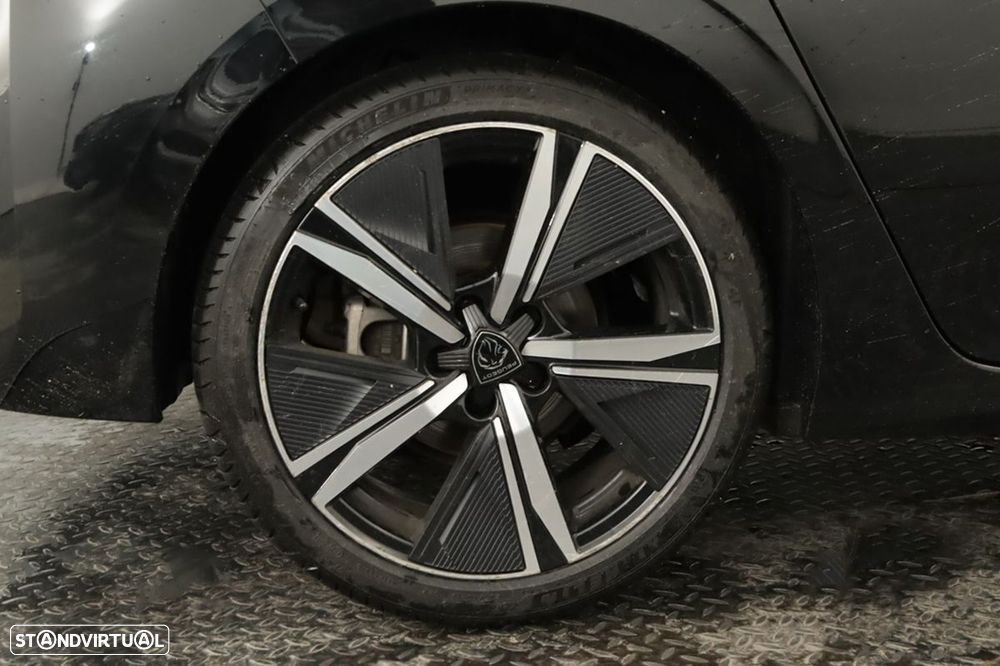 Peugeot 308 1.2 PureTech GT EAT8 - 5
