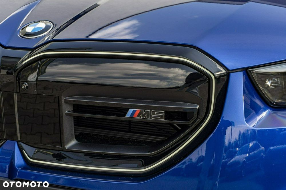 BMW M5 xDrive - 12