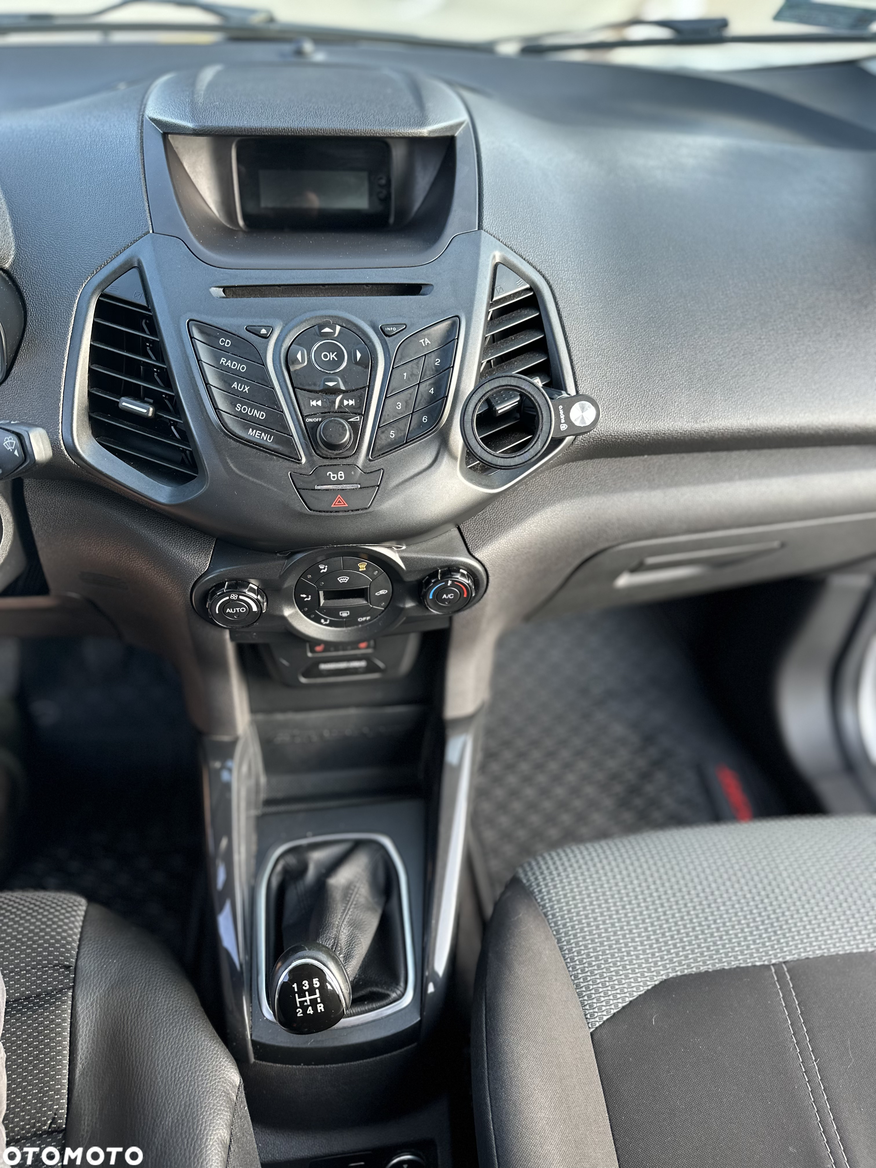 Ford EcoSport 1.5 EcoBlue TITANIUM - 16