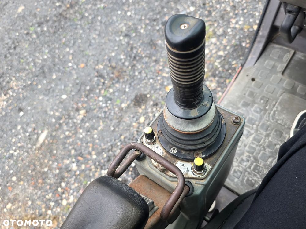 Manitou MRT 1432 - 13