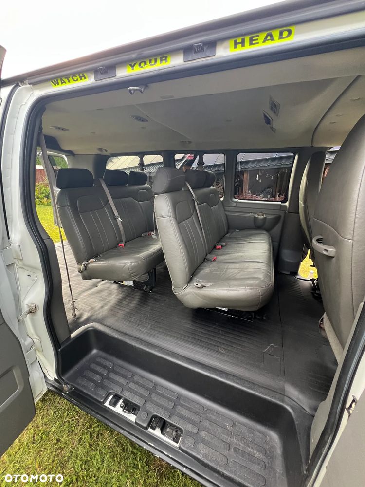 Chevrolet Express - 19