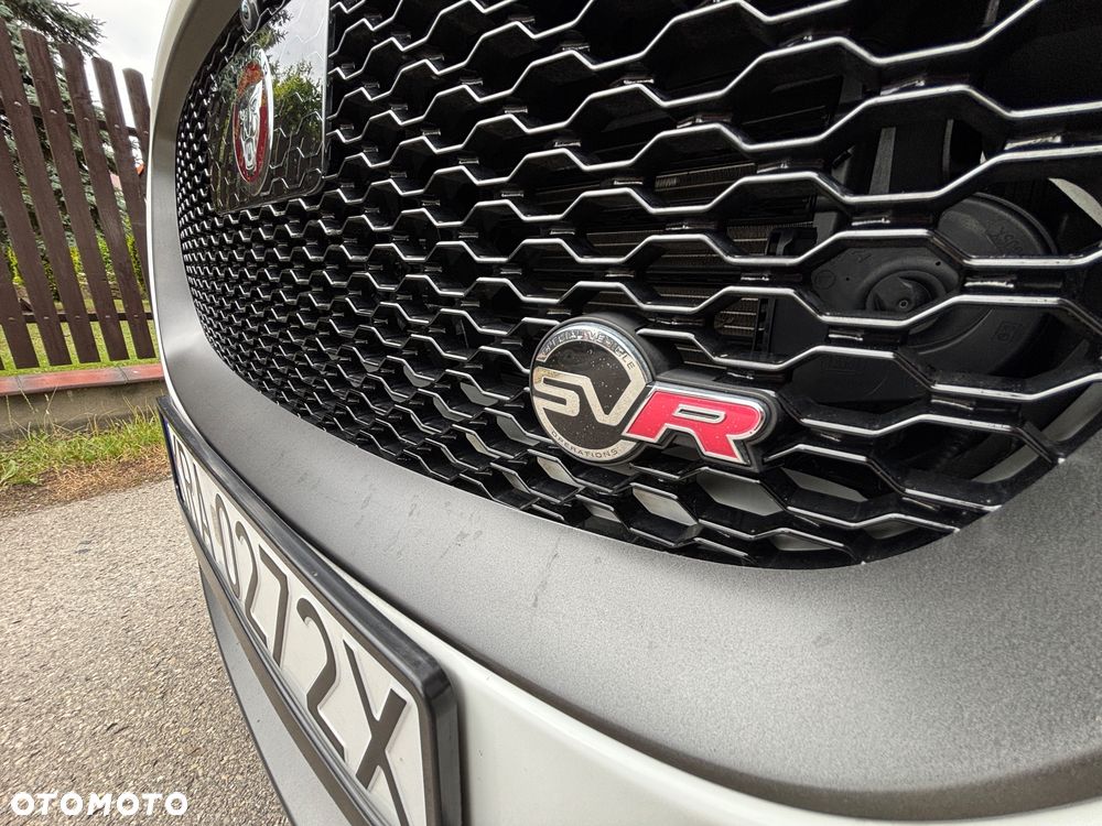 Jaguar F-Pace 5.0 V8 P550 AWD SVR - 29