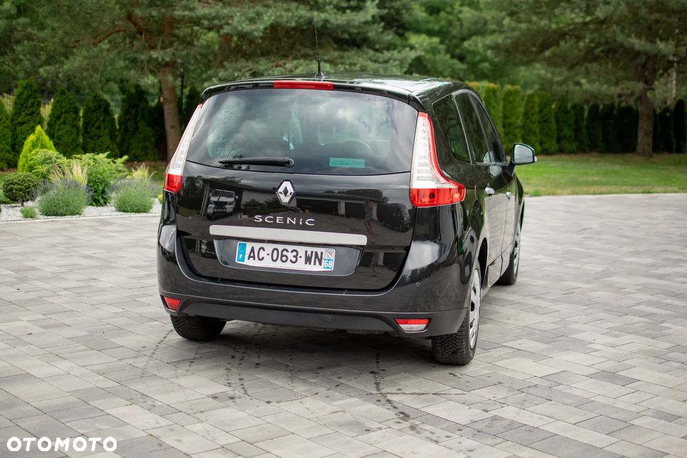 Renault Grand Scenic - 26