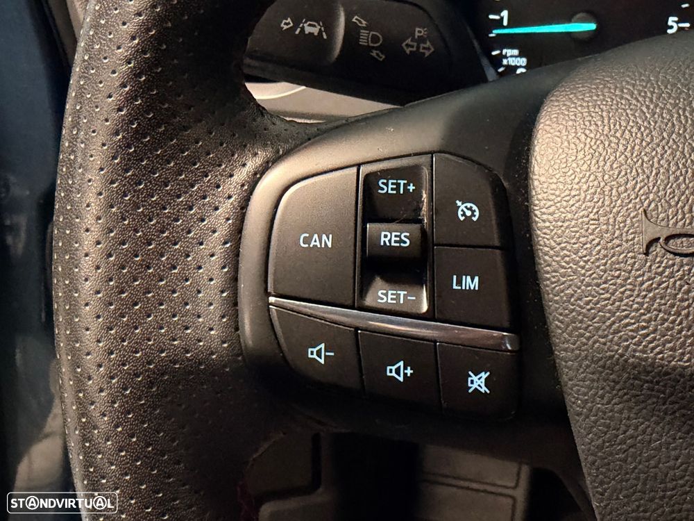 Ford Focus 1.5 TDCi ECOBlue ST-Line - 21