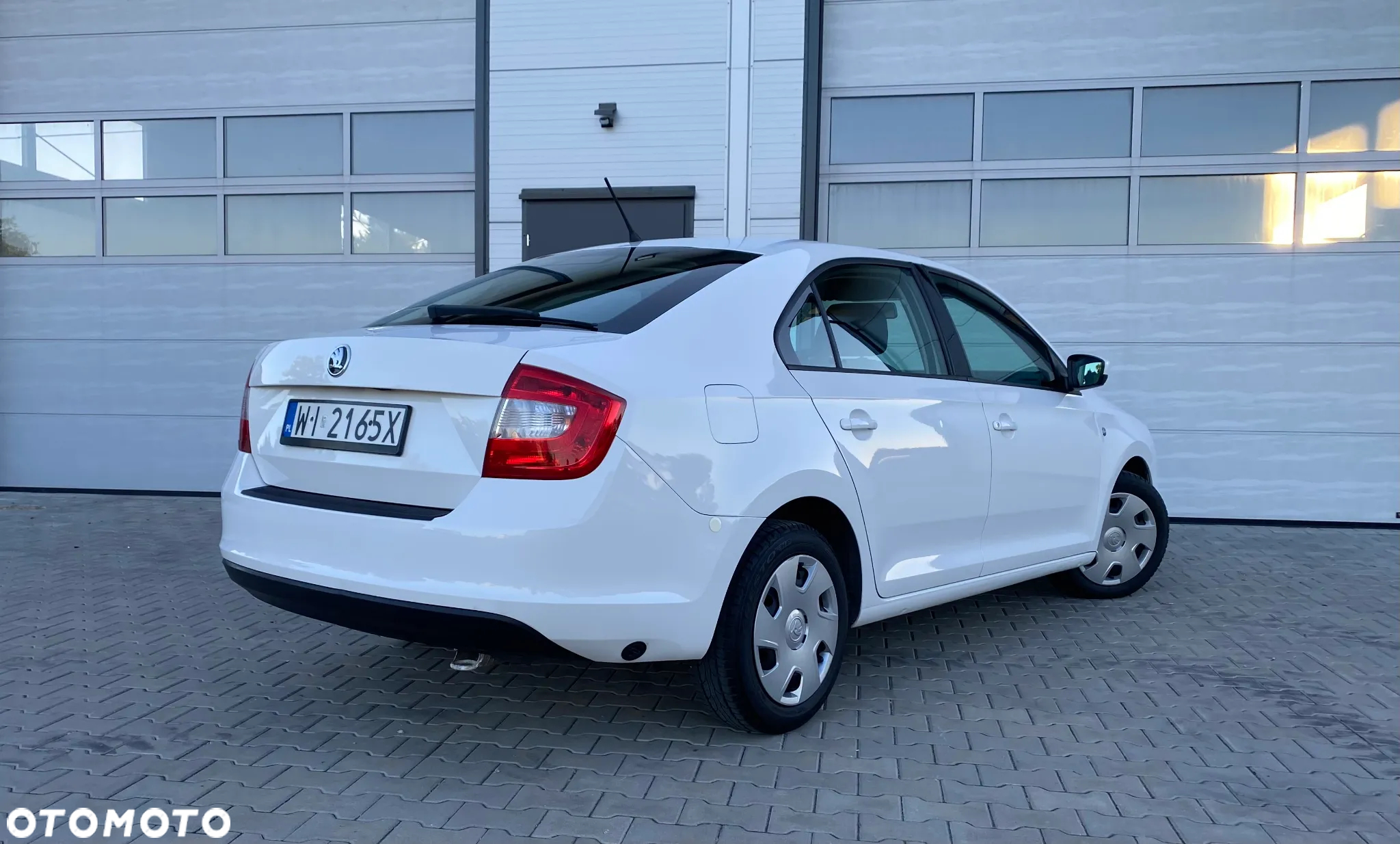 Skoda RAPID - 16