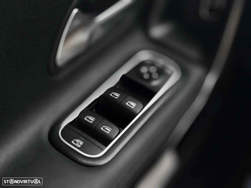 Mercedes-Benz A 250 Limousine e 8G-DCT Progressive - 22