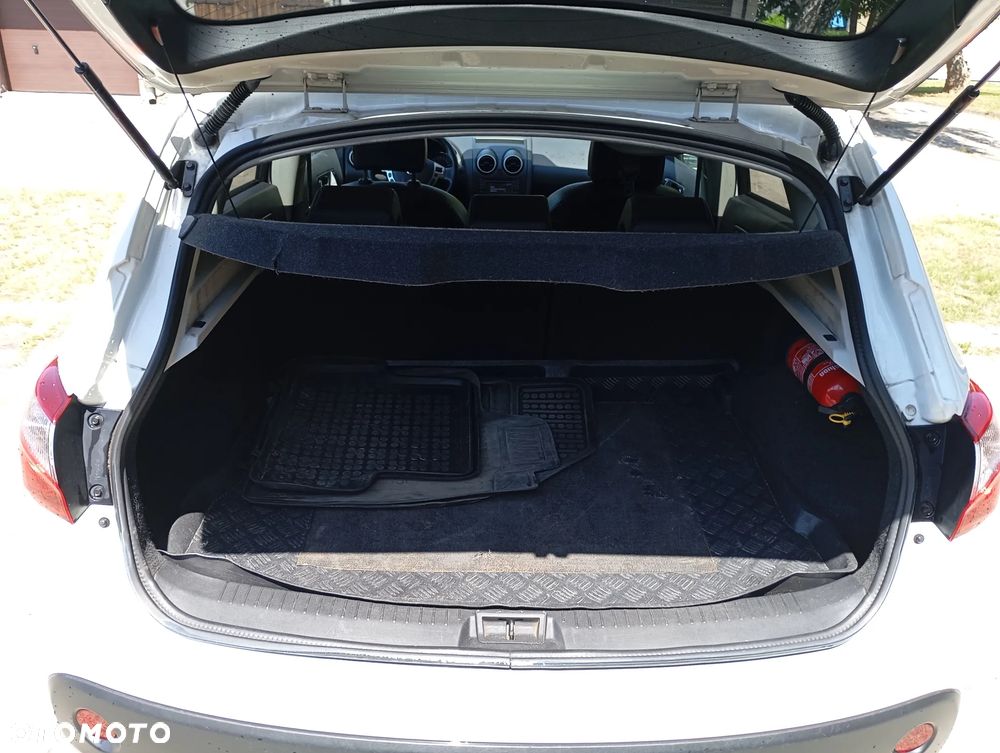 Nissan Qashqai 1.6 Tekna - 8