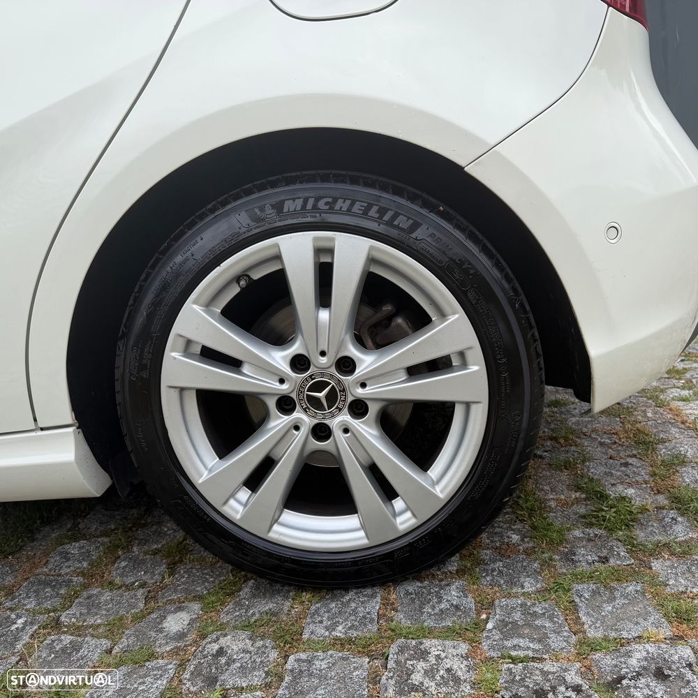 Mercedes-Benz A 200 d Urban - 5
