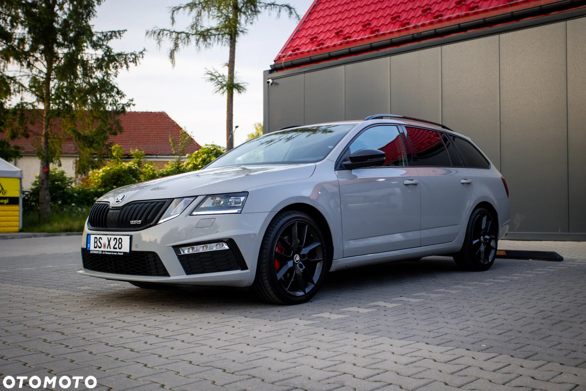 Skoda Octavia Combi 2.0 TDI RS - 7