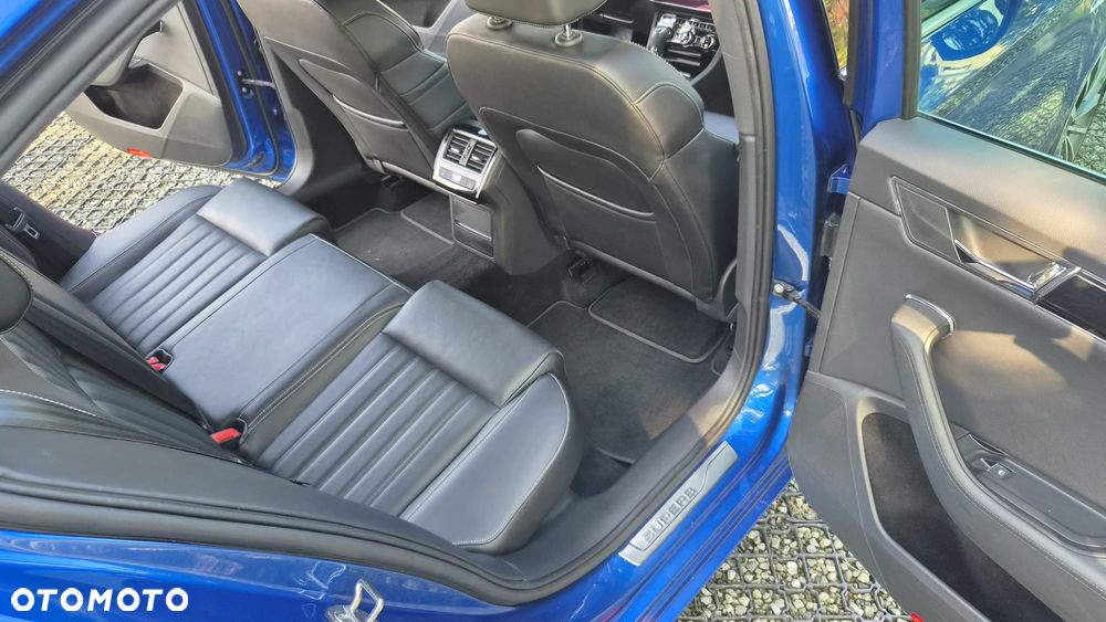 Skoda Superb 2.0 TSI 4x4 L&K DSG - 24