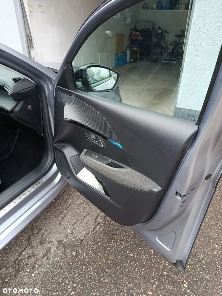 Peugeot 208 1.2 PureTech Style S&S - 10